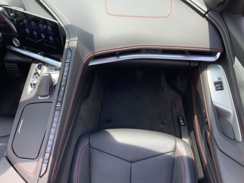 Used 2022 Chevrolet Corvette Stingray Premium Cpe w/ Battery Protection Package RWD image 61