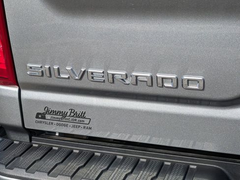 Used 2024 Chevrolet Silverado 2500 High Country w/ Technology Package image 31