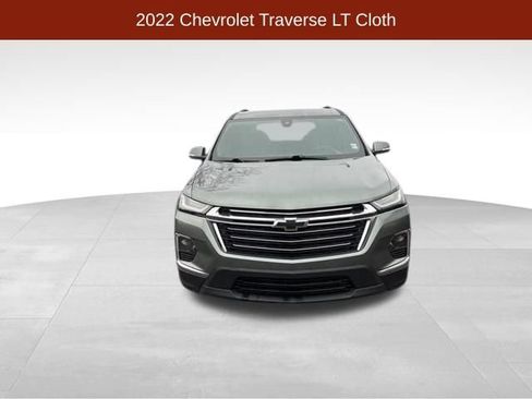 Used 2022 Chevrolet Traverse LT w/ LPO, Floor Liner Package image 2