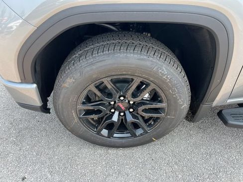 New 2026 GMC Sierra 1500 Elevation w/ Preferred Package AWD/4WD image 3