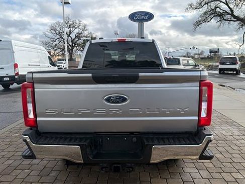 Used 2024 Ford F250 XLT image 4