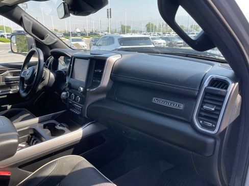 Used 2022 RAM 1500 Laramie w/ Sport Appearance Package AWD/4WD image 18