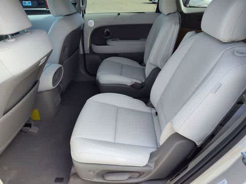 New 2026 Hyundai Palisade Limited FWD image 18