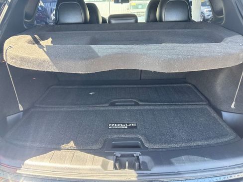 Used 2018 Nissan Rogue Sport SL w/ SL Premium Package FWD image 18