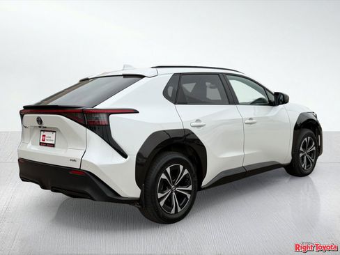 Certified 2023 Toyota bZ4X AWD w/ Weather Package image 8