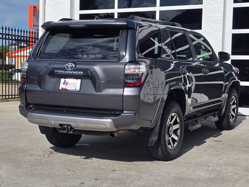 Used 2020 Toyota 4Runner TRD Off-Road Premium AWD/4WD image 3