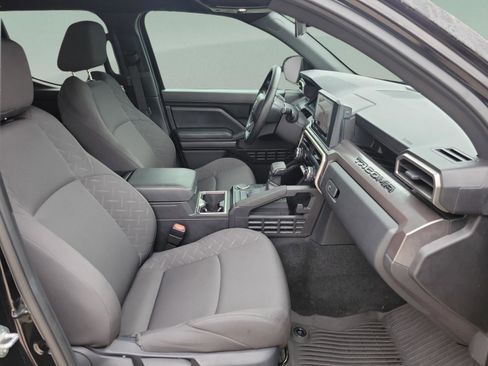 Certified 2025 Toyota Tacoma SR5 image 23