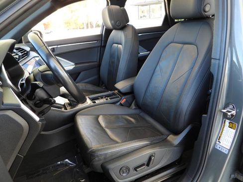 Used 2020 Audi Q3 2.0T Premium Plus w/ Premium Plus Package image 47