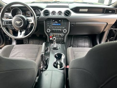 Used 2017 Ford Mustang GT w/ GT Performance Package RWD image 13
