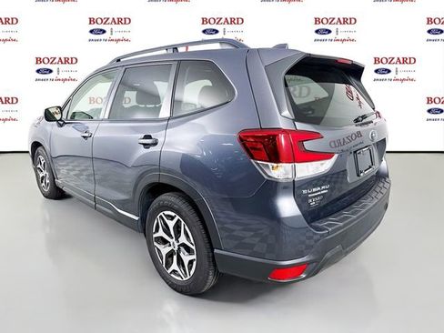 Used 2020 Subaru Forester Premium image 6