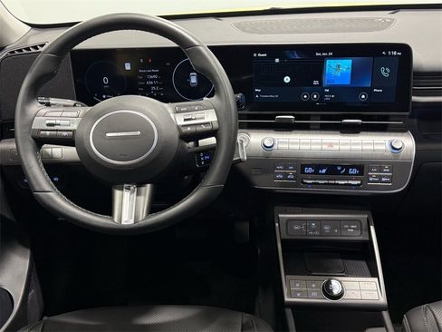 Used 2024 Hyundai Kona Limited image 12