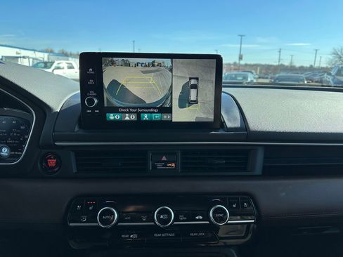 Used 2025 Honda Pilot Elite image 26