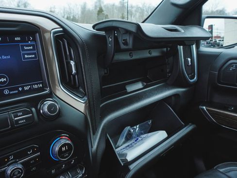 Used 2022 Chevrolet Silverado 1500 High Country w/ Safety Package II AWD/4WD image 18