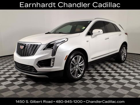 Certified 2024 Cadillac XT5 Premium Luxury FWD image 1