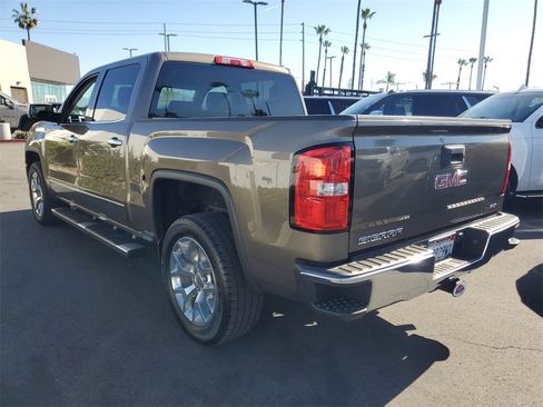 Used 2015 GMC Sierra 1500 SLT w/ SLT Crew Cab Value Package image 3