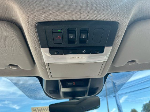 Used 2023 Nissan Rogue SL AWD/4WD image 42