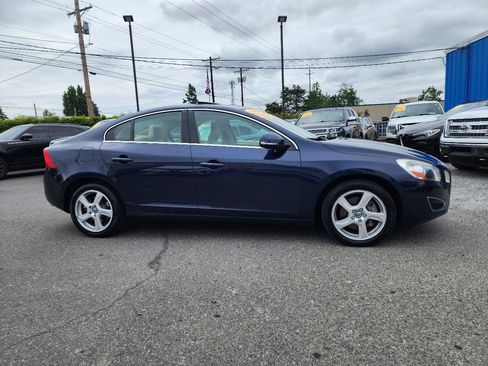 Used 2013 Volvo S60 T5 AWD/4WD image 4
