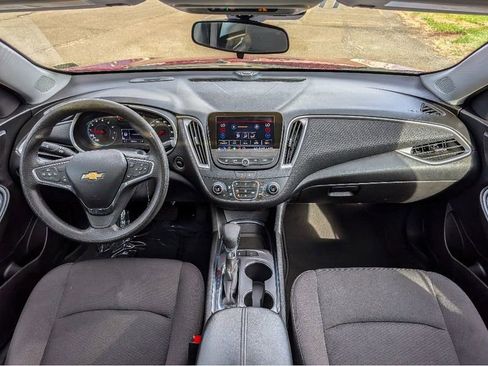Used 2024 Chevrolet Malibu LT image 26