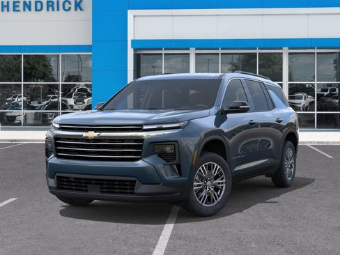 New 2026 Chevrolet Traverse LT FWD image 8