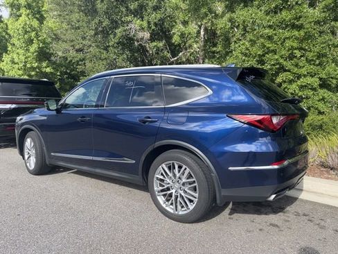 Used 2023 Acura MDX SH-AWD w/ Advance Package image 3