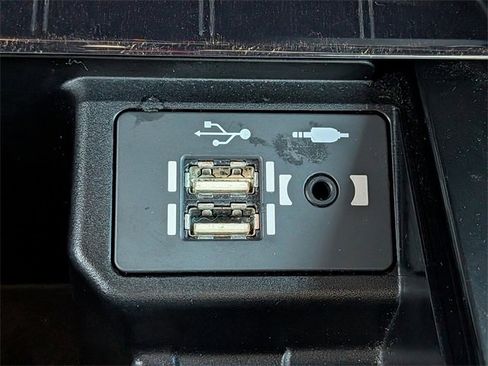 Used 2022 Lexus GX 460 Premium w/ Premium Plus Package image 24