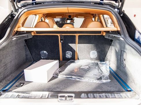 New 2026 Aston Martin DBX 707 image 15