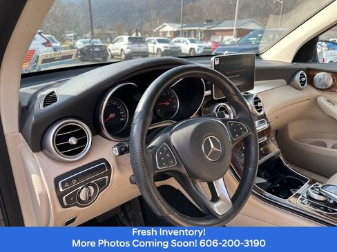Used 2019 Mercedes-Benz GLC 350e 4MATIC image 12
