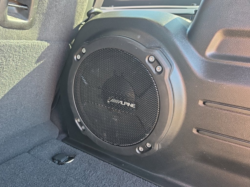 Used 2018 Jeep Wrangler Unlimited Sahara AWD/4WD image 28