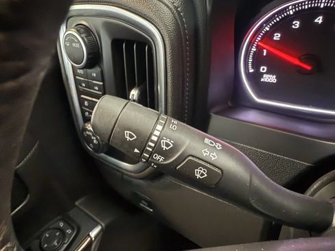 Used 2022 Chevrolet Silverado 1500 LT Trail Boss w/ LPO, Dark Essentials Package AWD/4WD image 33