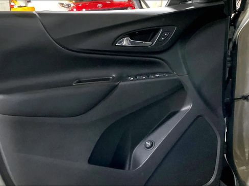 Used 2019 Chevrolet Equinox LT image 21