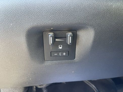 Used 2013 GMC Sierra 2500 Denali w/ Suspension Package, Off-Road image 27