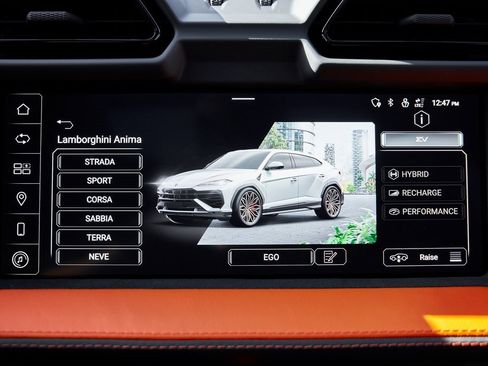 Used 2025 Lamborghini Urus SE image 81