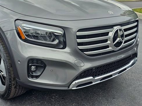New 2026 Mercedes-Benz GLB 250 4MATIC image 3