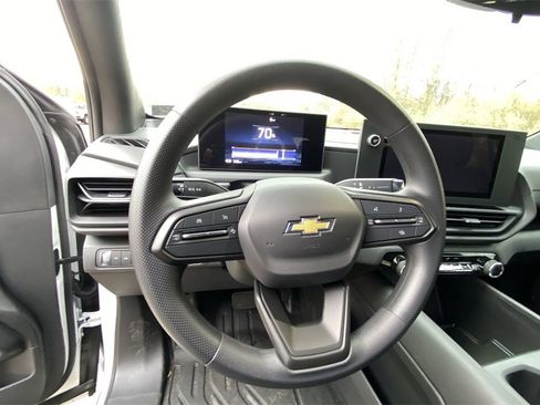 New 2024 Chevrolet Silverado EV W/T image 28