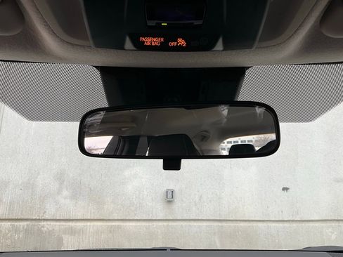 Used 2025 Toyota Corolla LE image 16