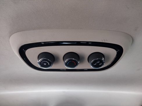 Used 2021 Dodge Durango SXT image 23