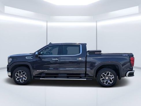Used 2024 GMC Sierra 1500 SLT w/ SLT Premium Plus Package AWD/4WD image 6