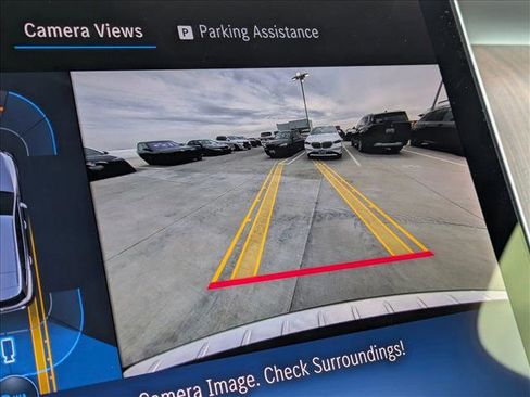 Used 2025 Mercedes-Benz GLC 300 4MATIC image 12