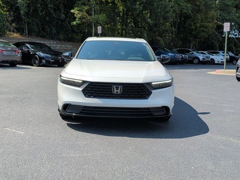 Used 2023 Honda Accord Sport image 2