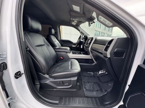 Used 2020 Ford F250 Lariat w/ Lariat Value Package AWD/4WD image 41