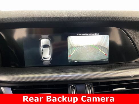 Used 2018 Alfa Romeo Stelvio Ti Sport image 3