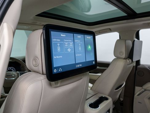 Used 2021 GMC Yukon Denali w/ Denali Premium Package image 37