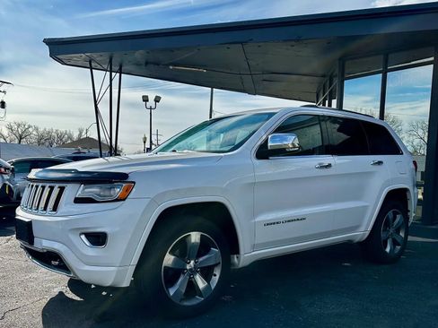 Used 2015 Jeep Grand Cherokee Overland image 3