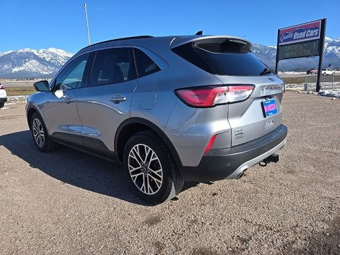 Used 2022 Ford Escape SEL w/ Class II Trailer Tow Package image 5