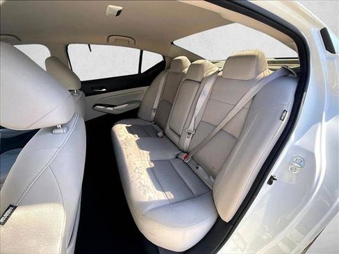Used 2021 Nissan Altima 2.5 SV FWD image 25