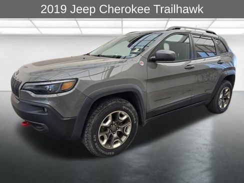 Used 2019 Jeep Cherokee Trailhawk w/ Cold Weather Group image 1