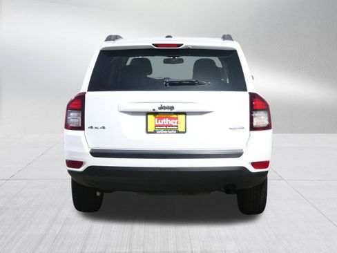 Used 2017 Jeep Compass Latitude AWD/4WD image 6