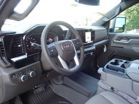 New 2026 GMC Sierra 2500 SLT AWD/4WD image 12