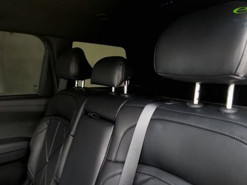 Used 2027 Kia Telluride EX w/ Towing Package FWD image 45