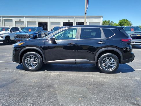 Used 2024 Nissan Rogue S FWD image 6